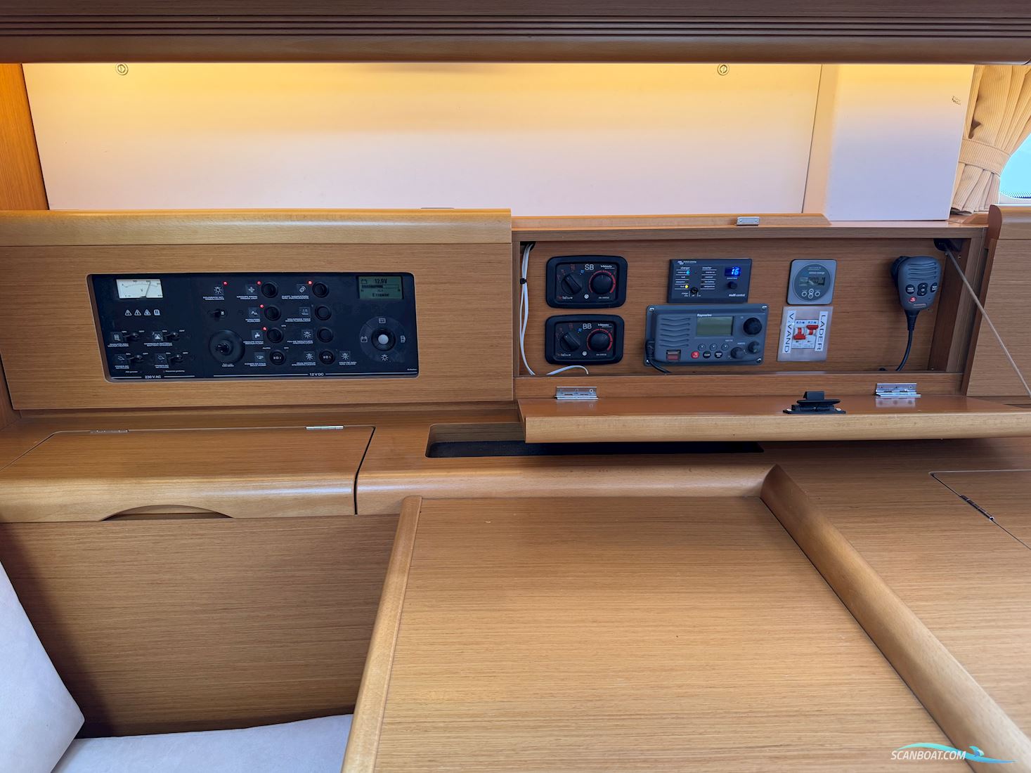 Jeanneau 45 DS