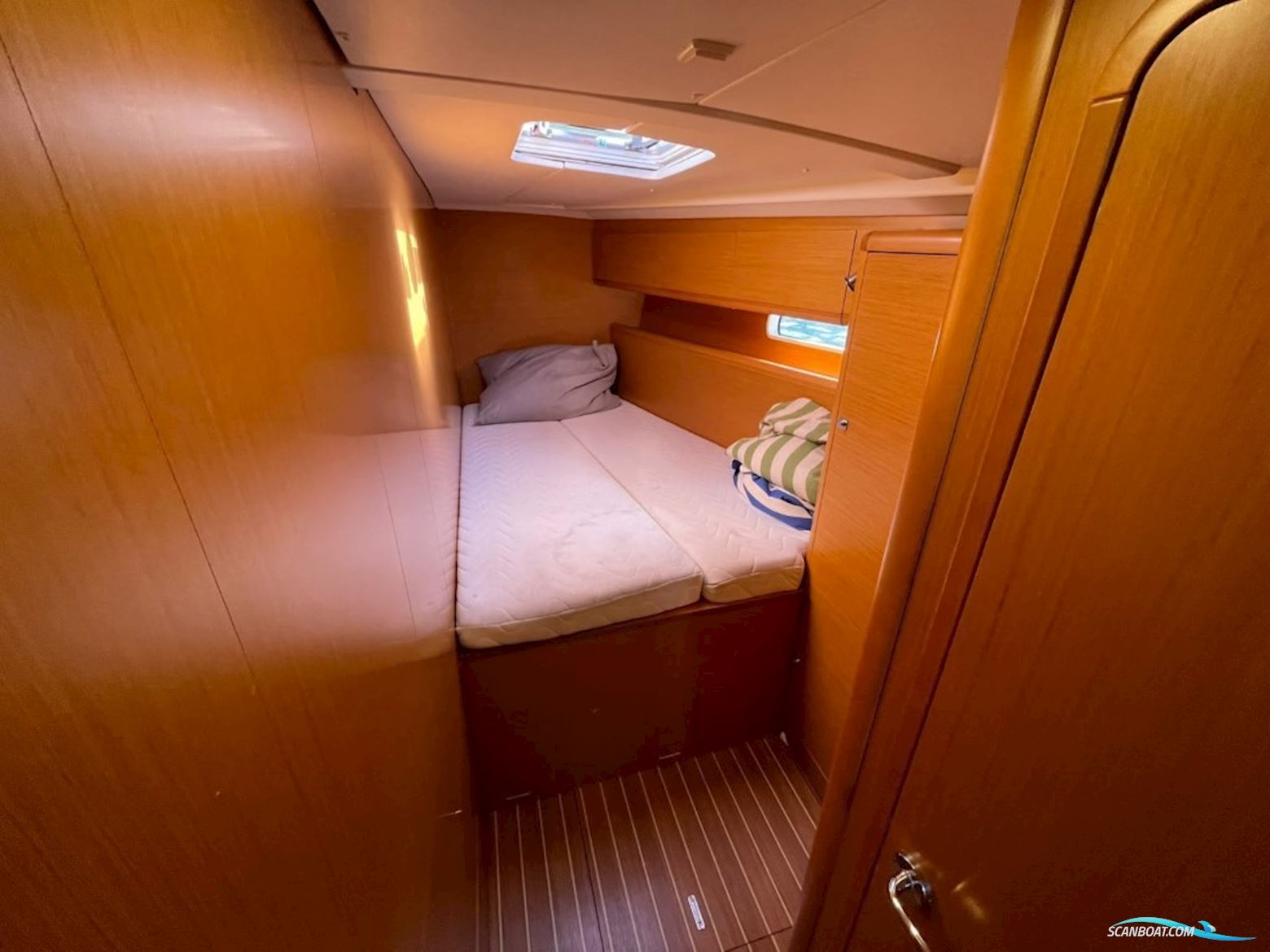 Jeanneau 53