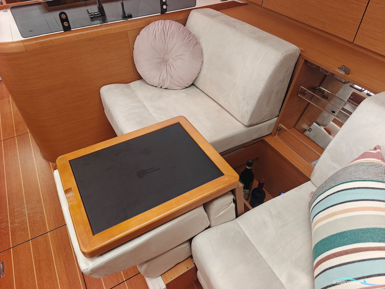 Jeanneau 53 Shallow Draft