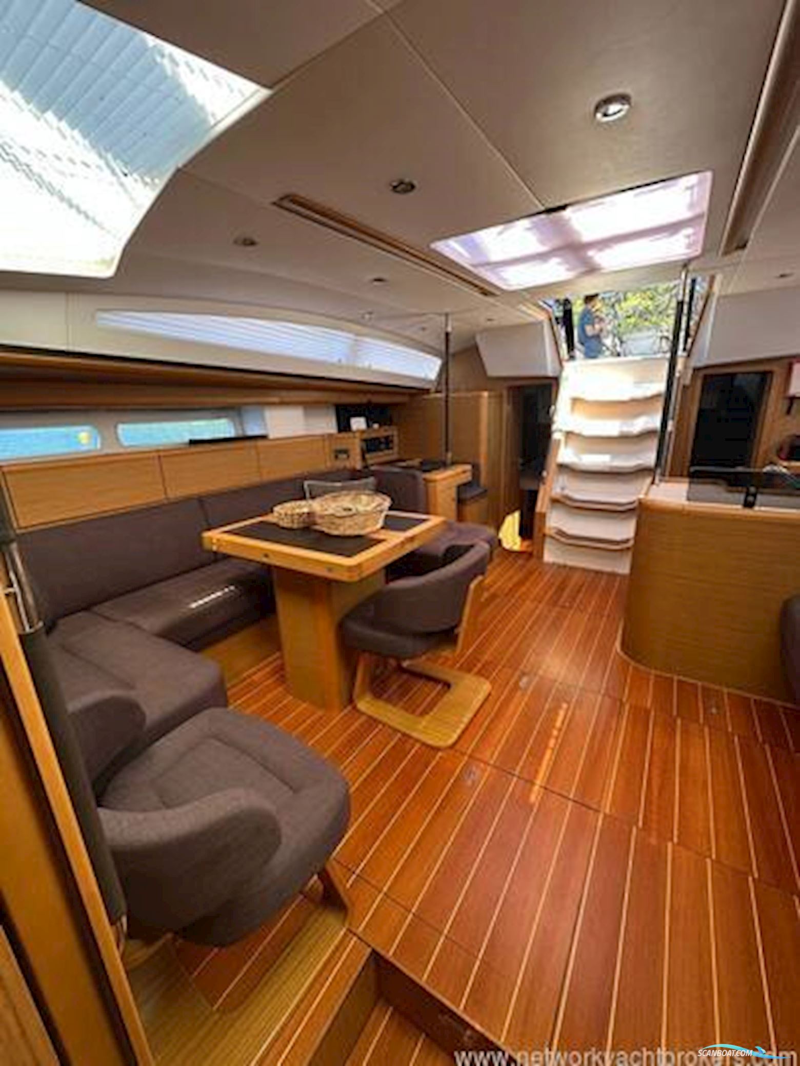 Jeanneau 57