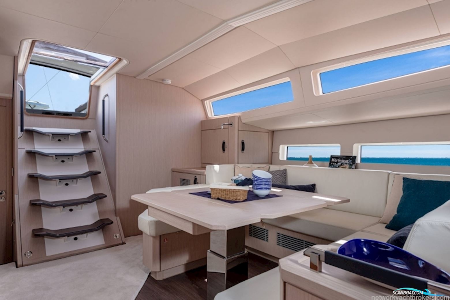Jeanneau 60 Yacht