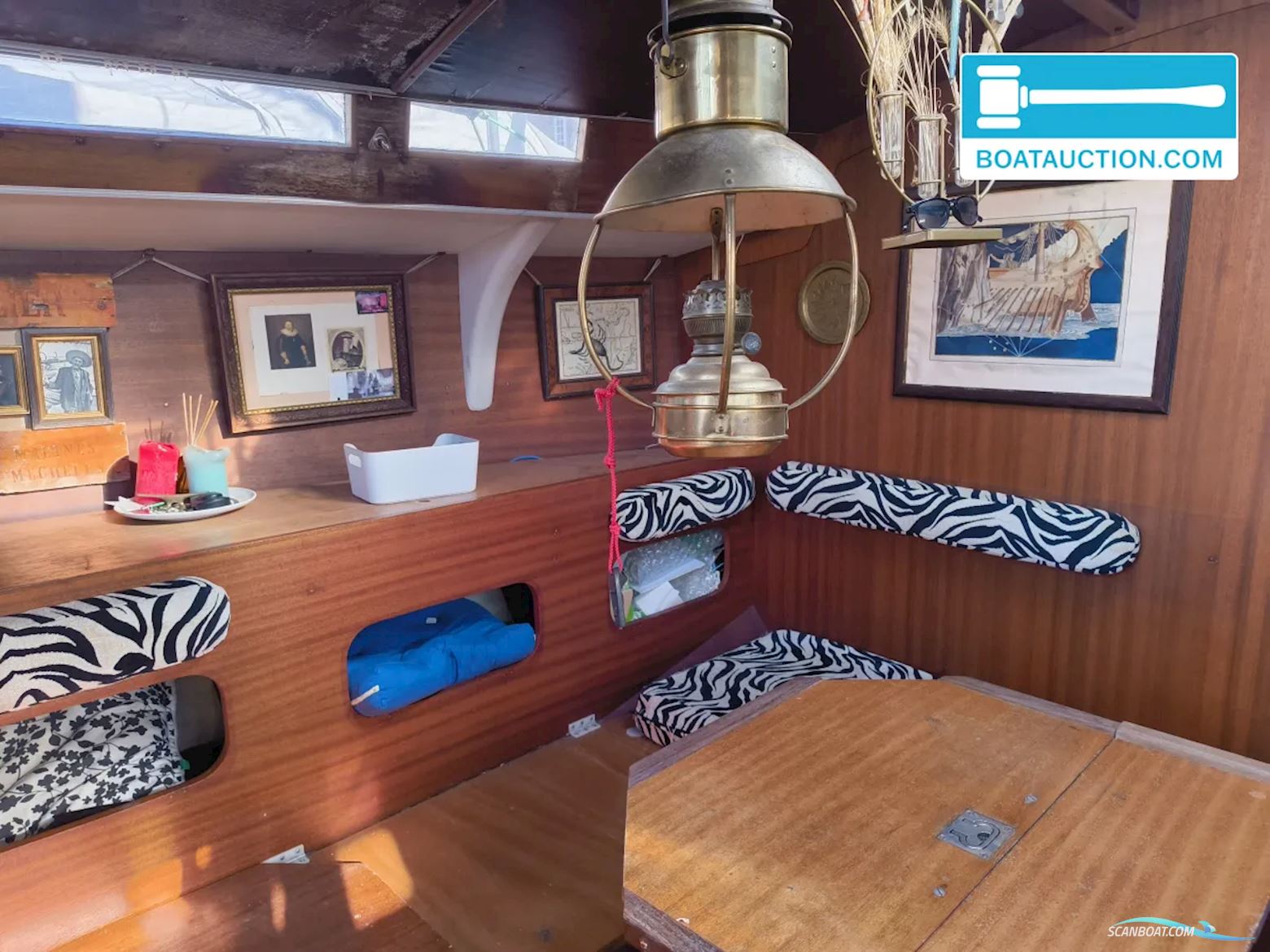 Jeanneau Gin Fizz Ketch