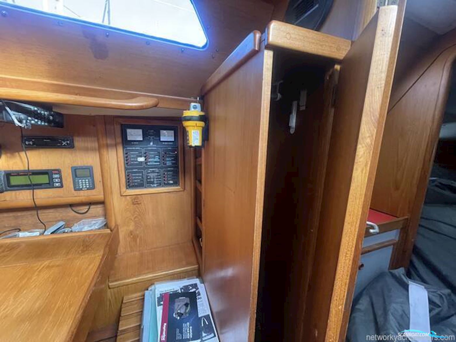 Jeanneau Olympic Sea 42 Sun Legend Hull