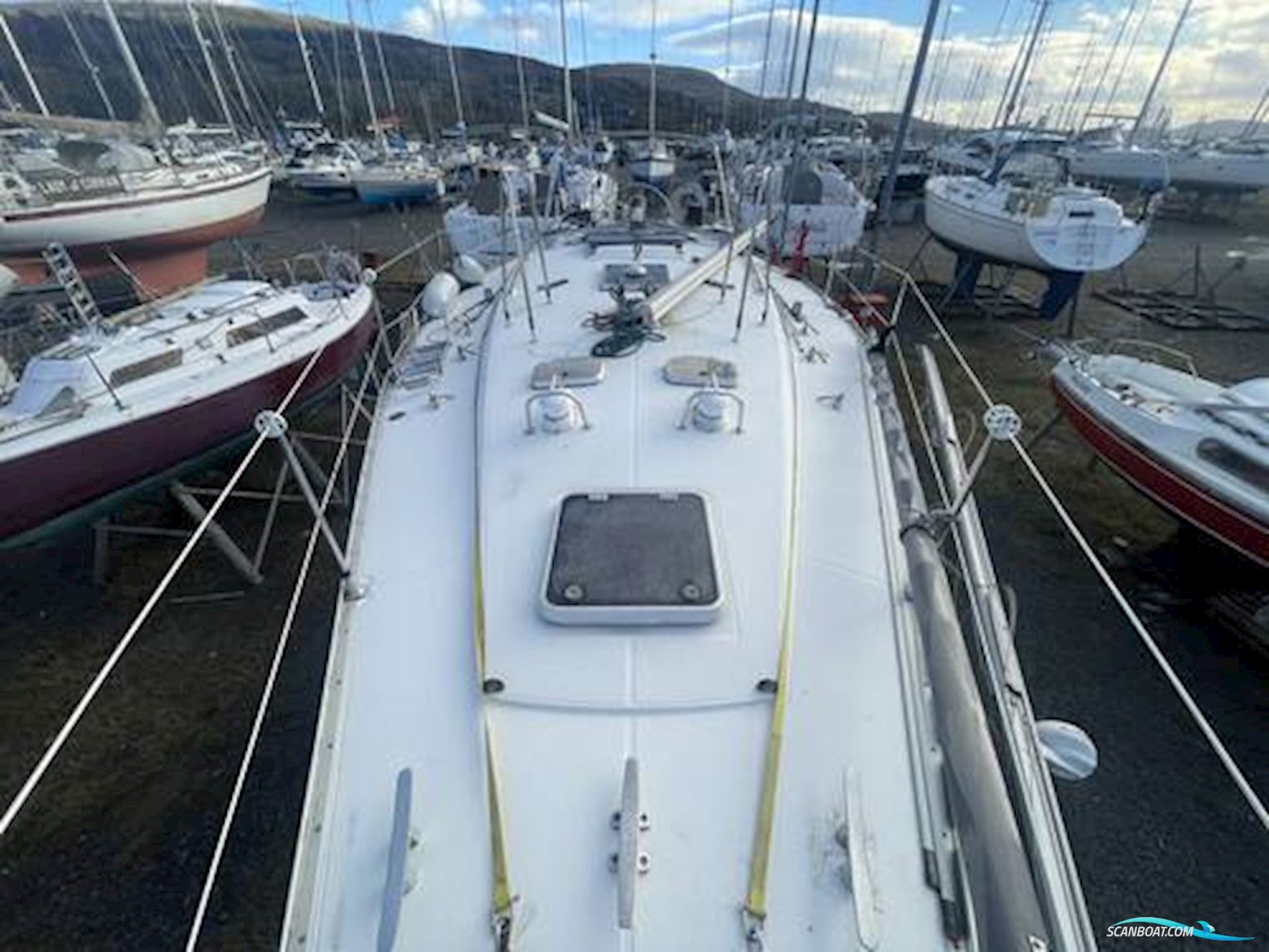 Jeanneau Olympic Sea 42 Sun Legend Hull