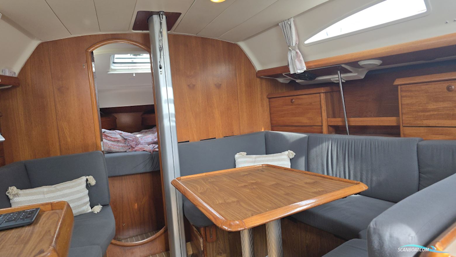 Jeanneau Sun Fast 37