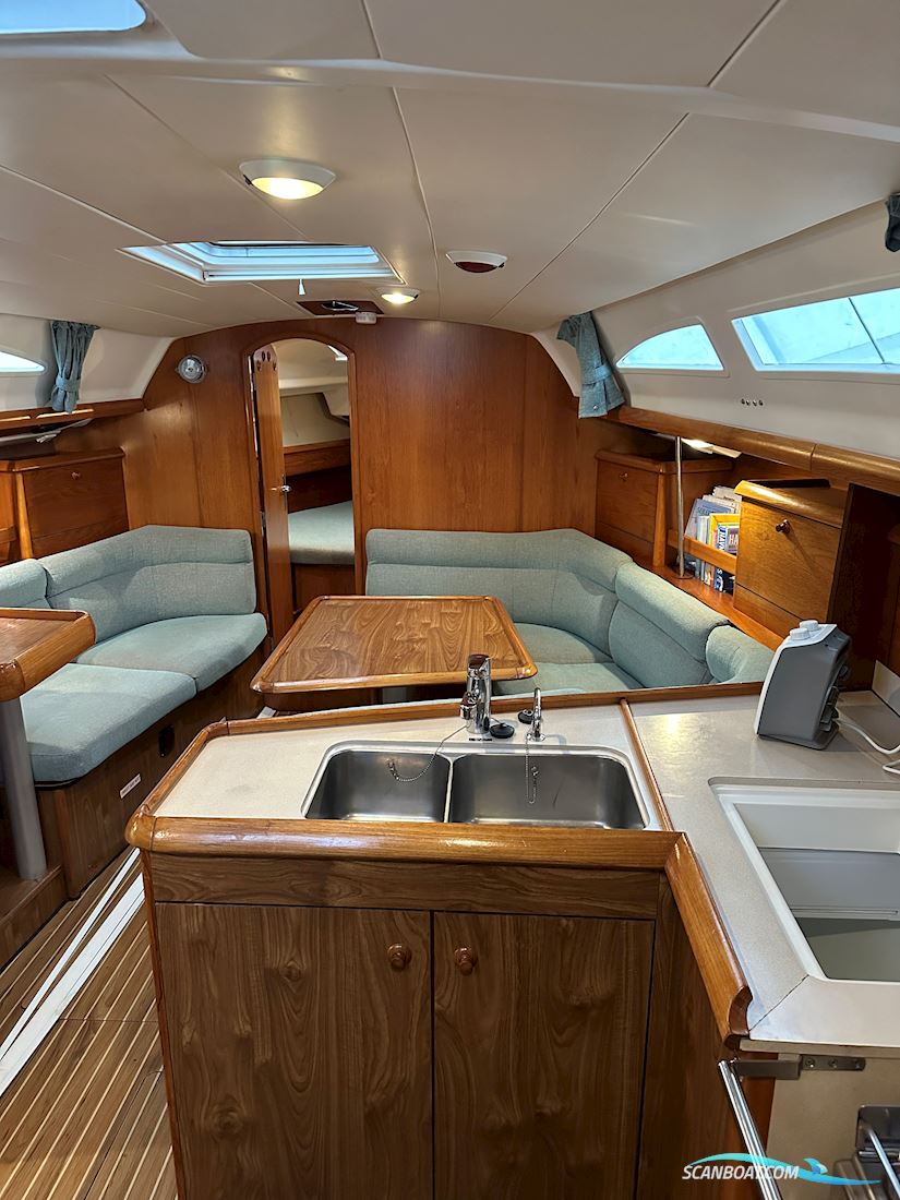 Jeanneau Sun Fast 37