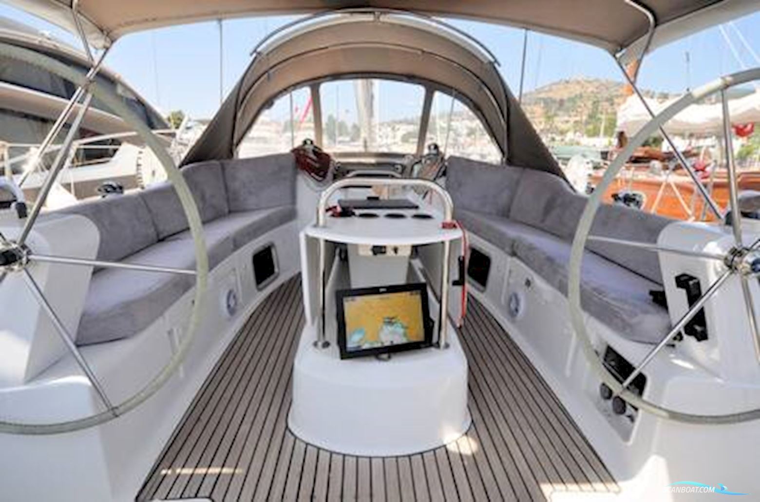 Jeanneau Sun Odessey 49