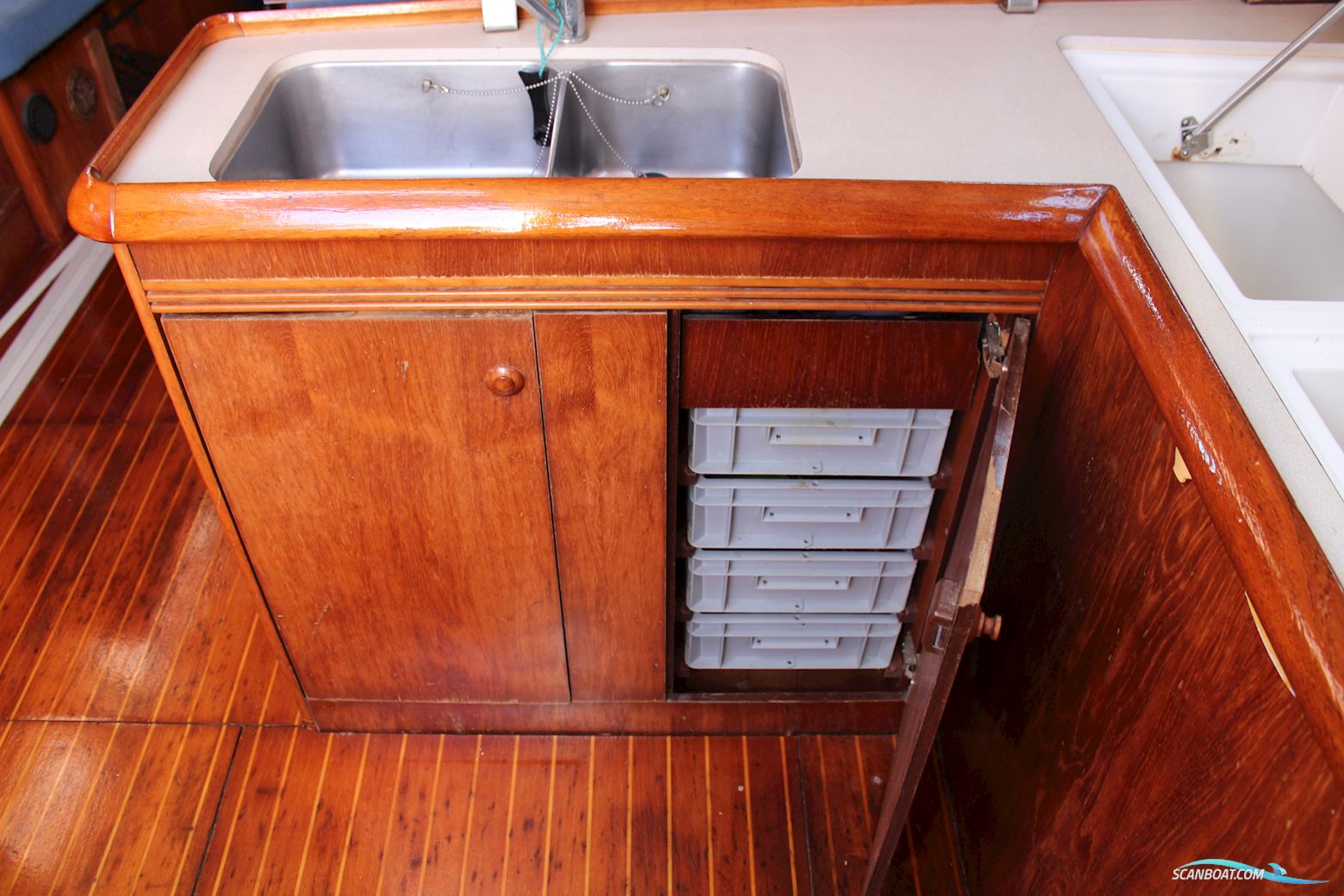Jeanneau Sun Odessy 43
