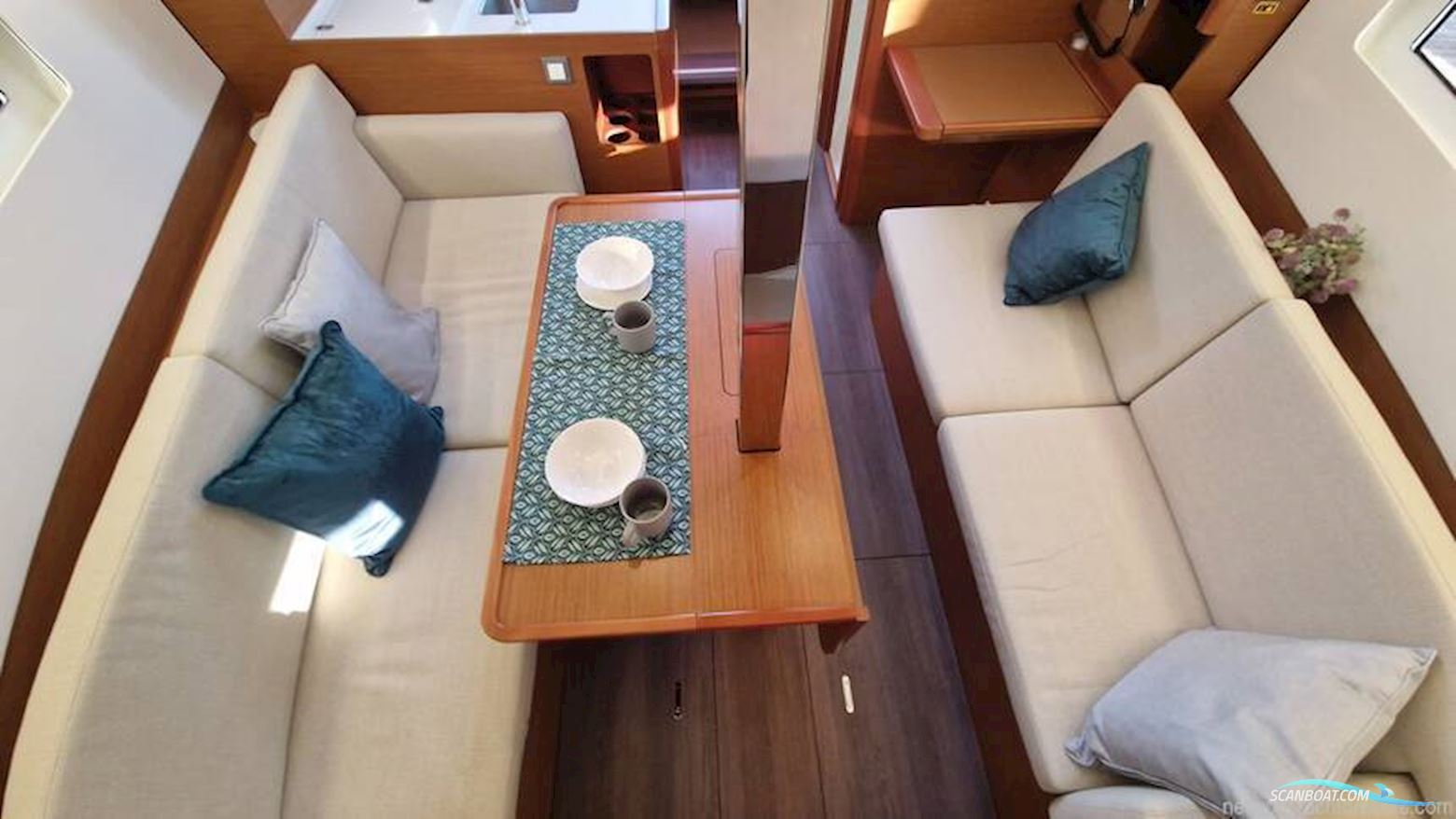 Jeanneau Sun Odyssey 350