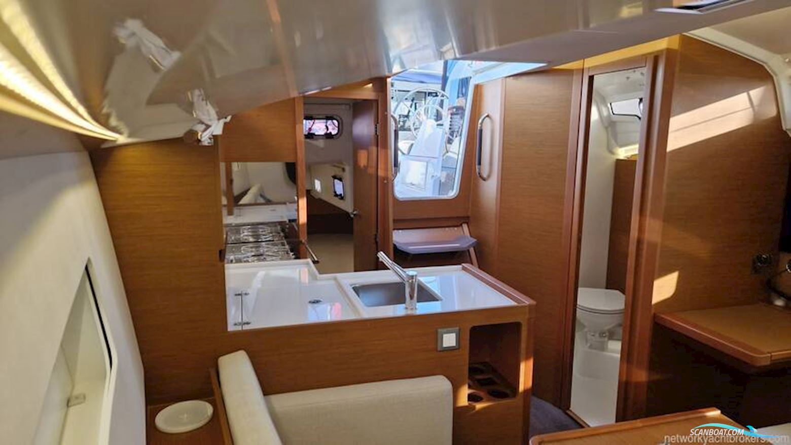 Jeanneau Sun Odyssey 350