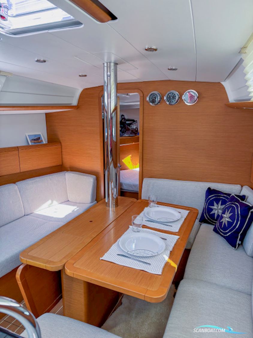 Jeanneau Sun Odyssey 379 Performance