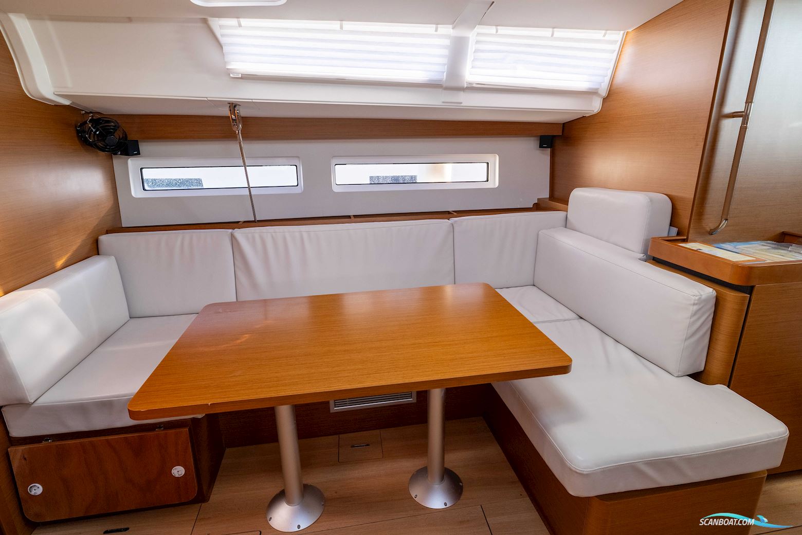 Jeanneau Sun Odyssey 380
