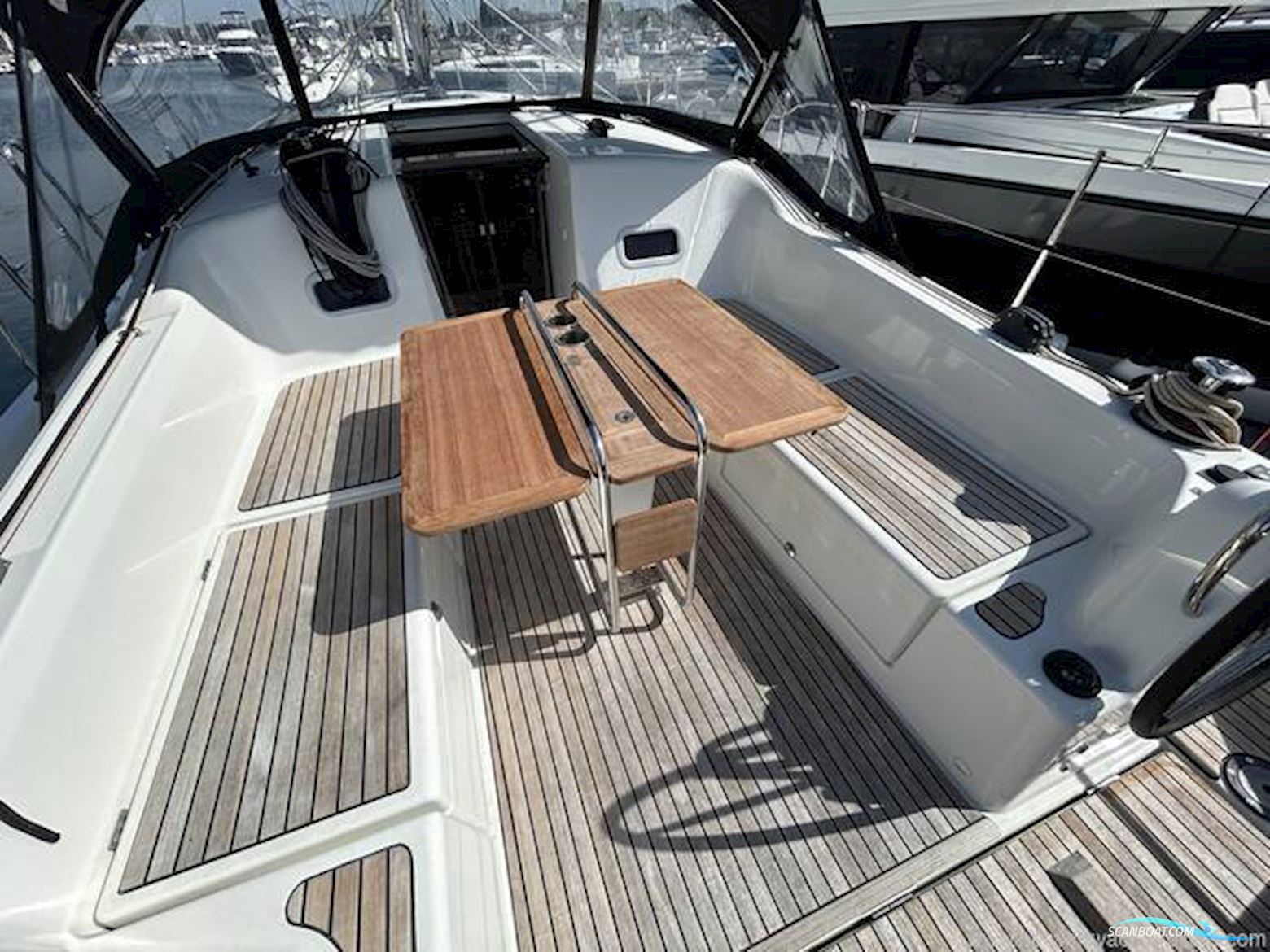 Jeanneau Sun Odyssey 380