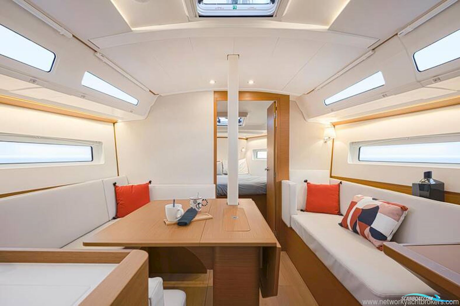 Jeanneau Sun Odyssey 380