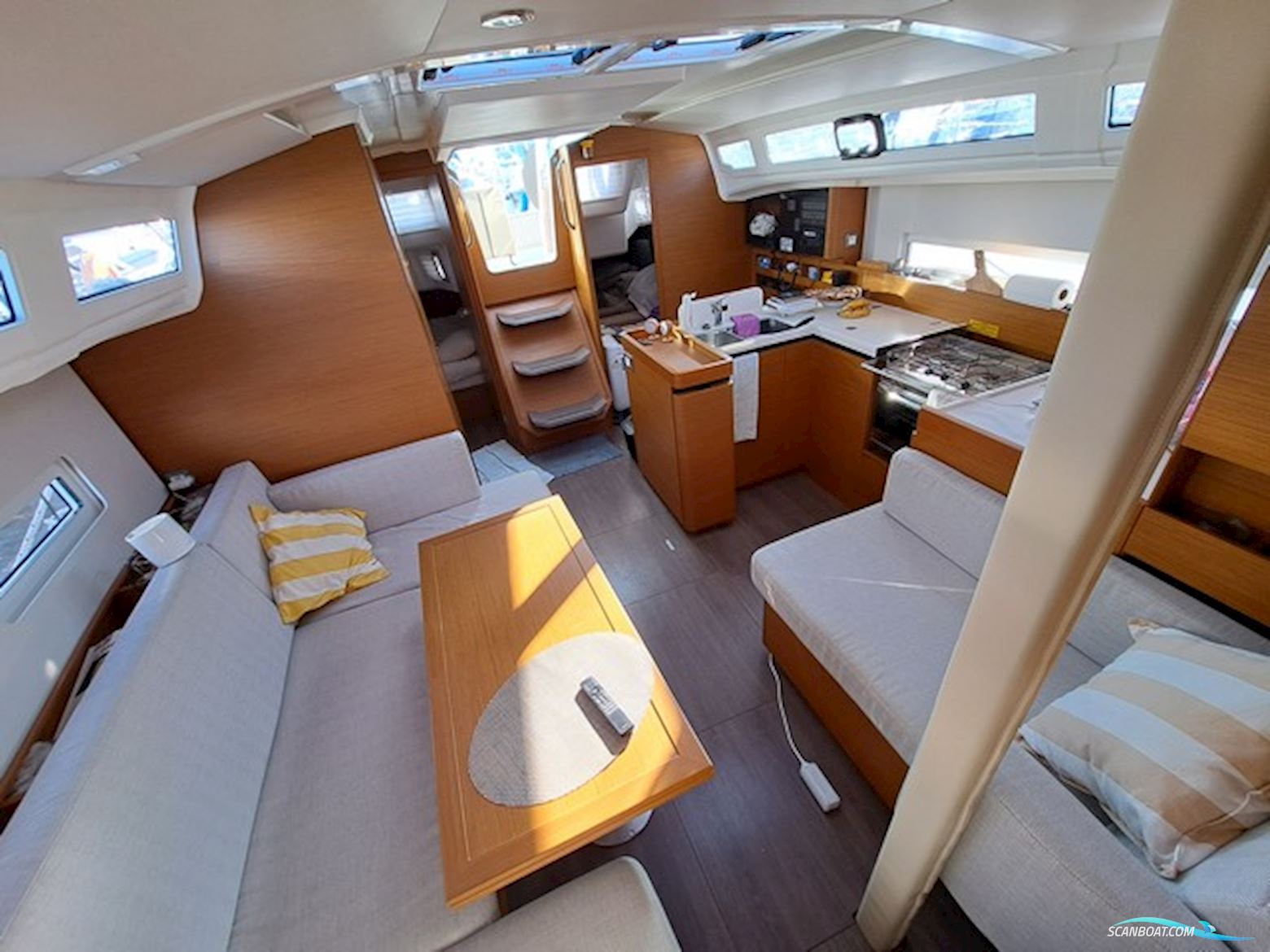 Jeanneau Sun Odyssey 410