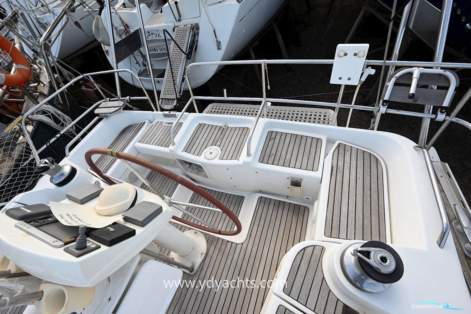 Jeanneau Sun Odyssey 43 DS Legende