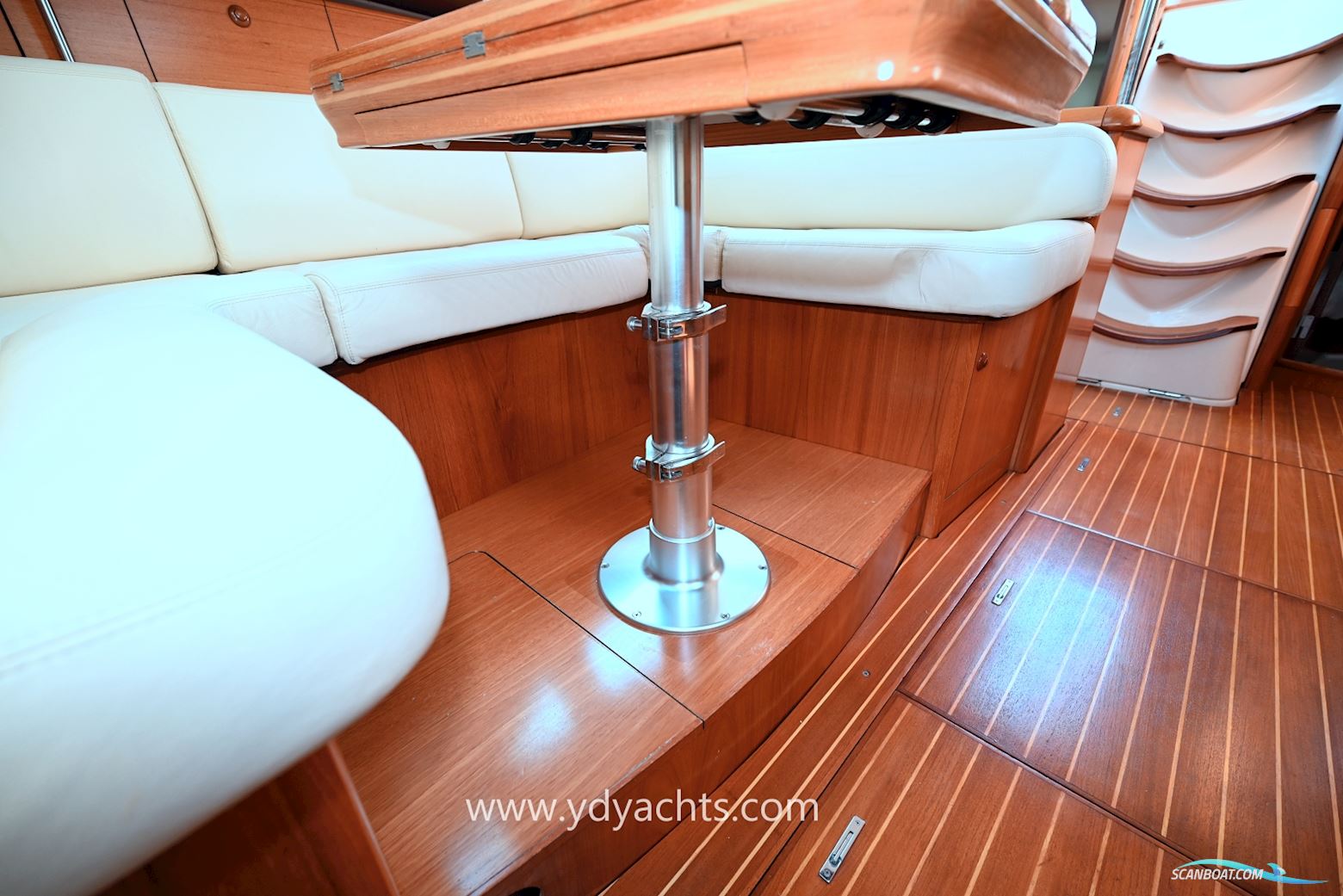 Jeanneau Sun Odyssey 43 DS Legende