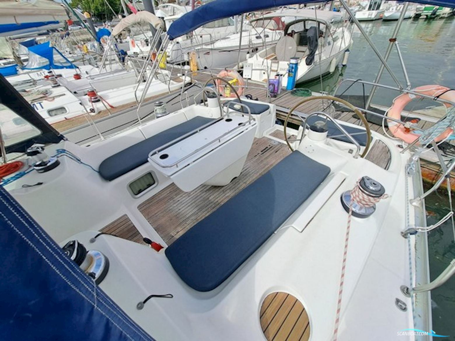 Jeanneau Sun Odyssey 43