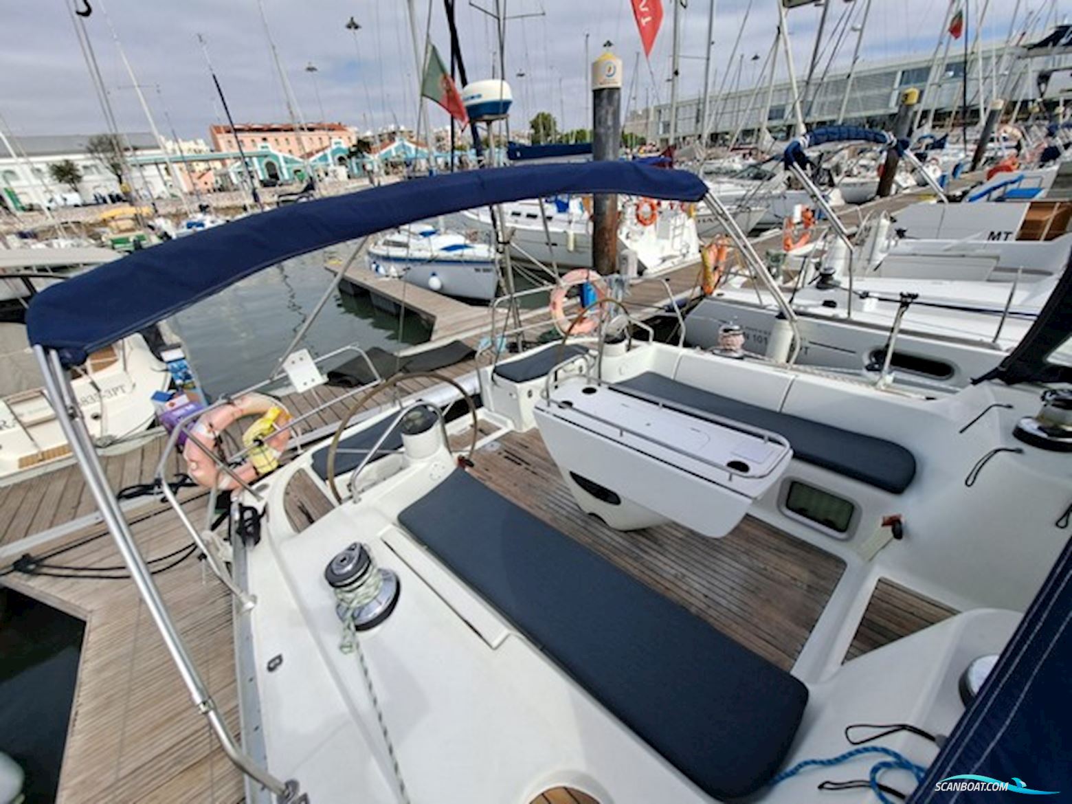 Jeanneau Sun Odyssey 43
