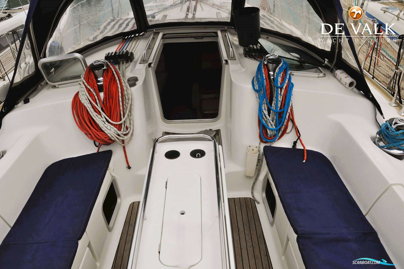 Jeanneau Sun Odyssey 43