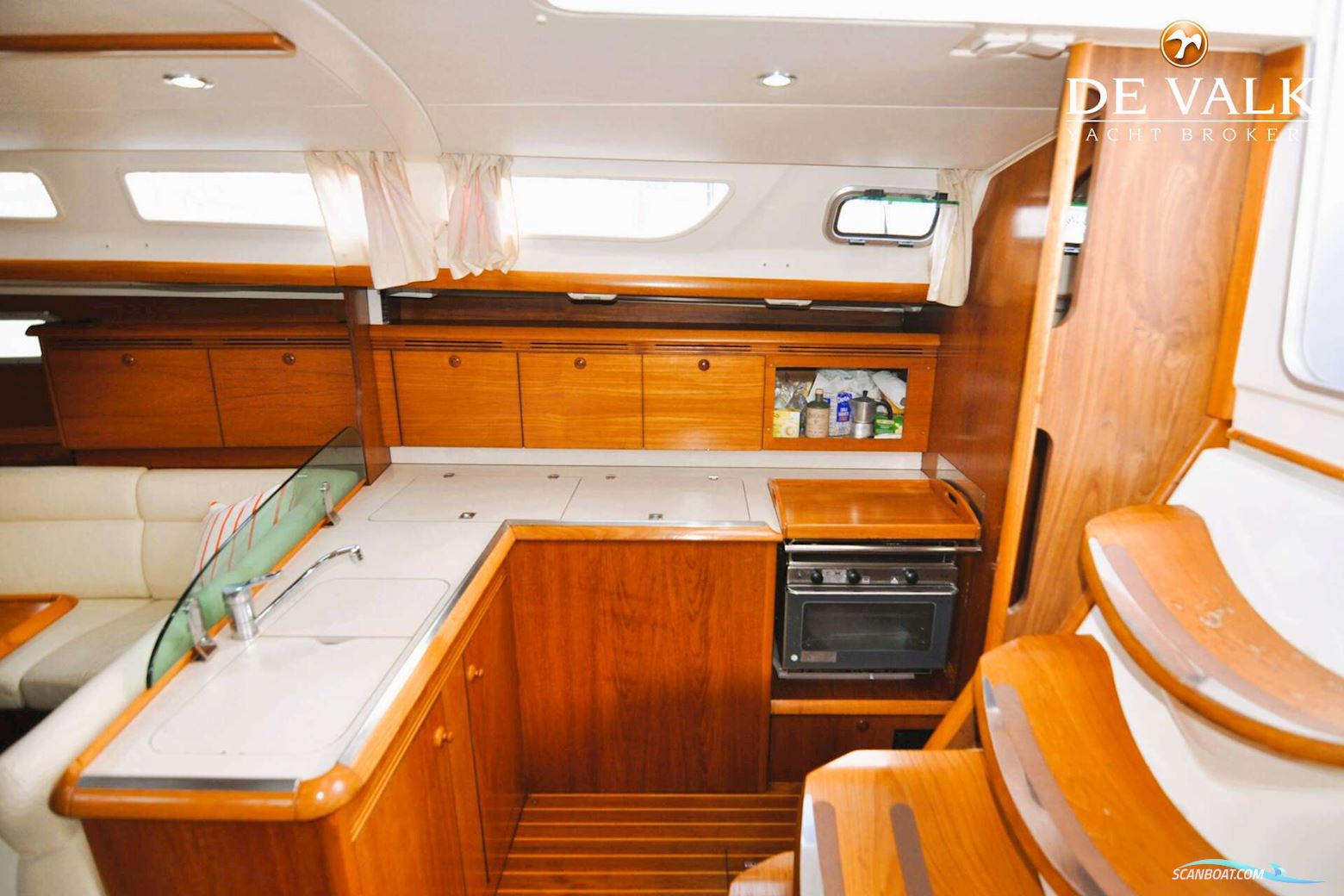 Jeanneau Sun Odyssey 43