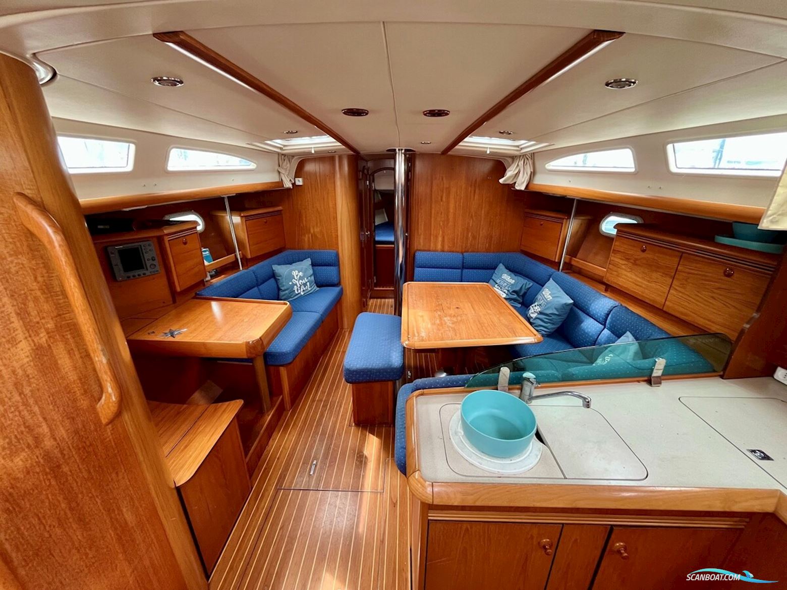 Jeanneau Sun Odyssey 43