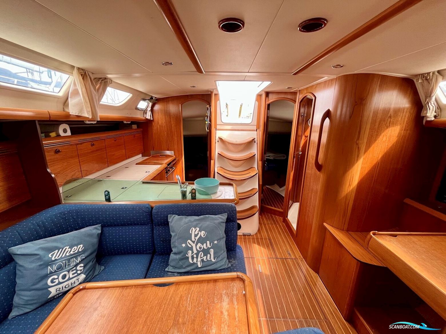 Jeanneau Sun Odyssey 43