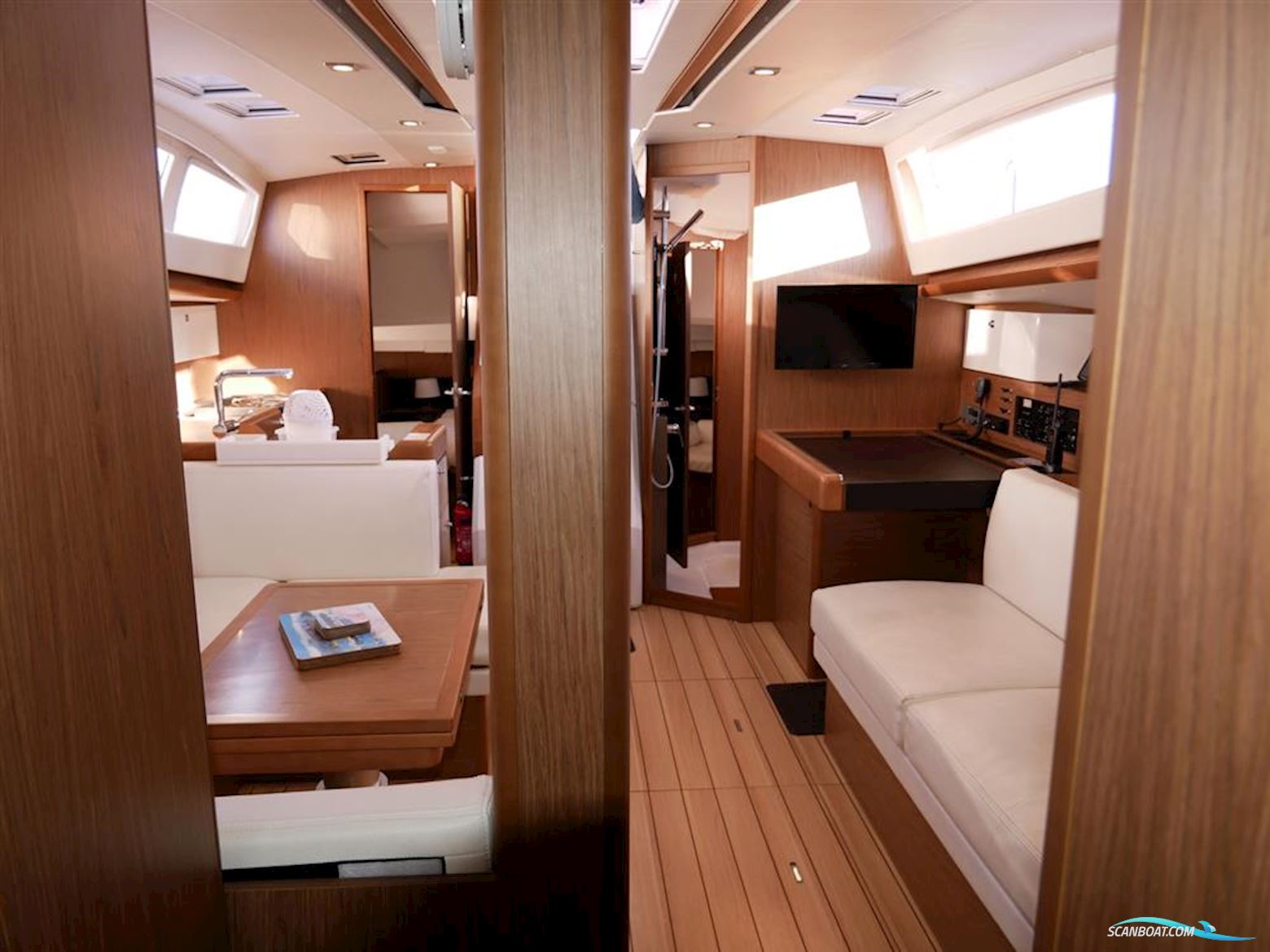 Jeanneau Sun Odyssey 44DS