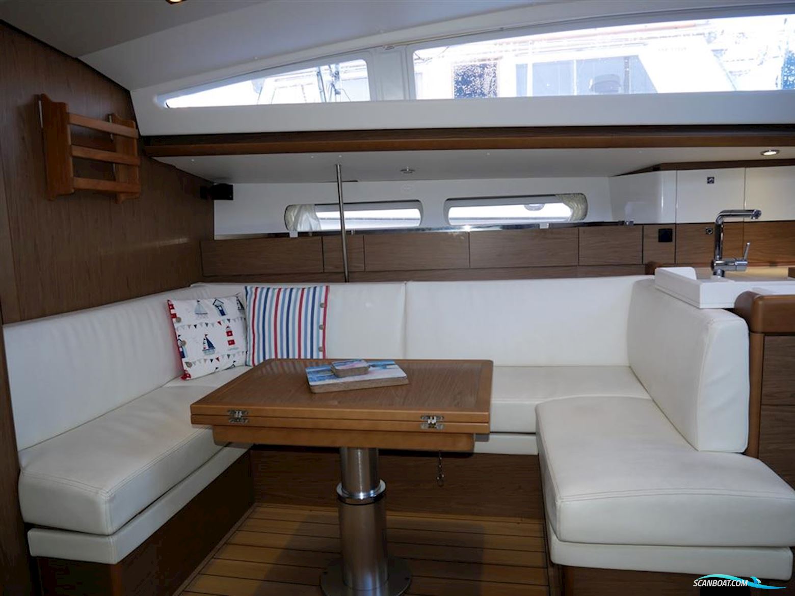 Jeanneau Sun Odyssey 44DS