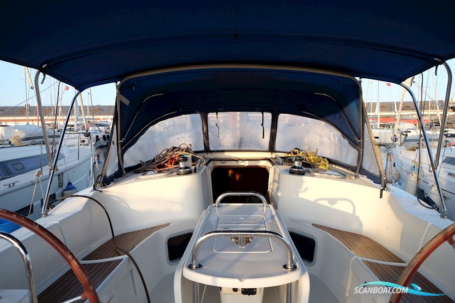Jeanneau Sun Odyssey 44i Owners Version