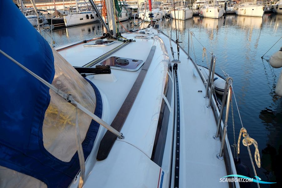 Jeanneau Sun Odyssey 44i Owners Version