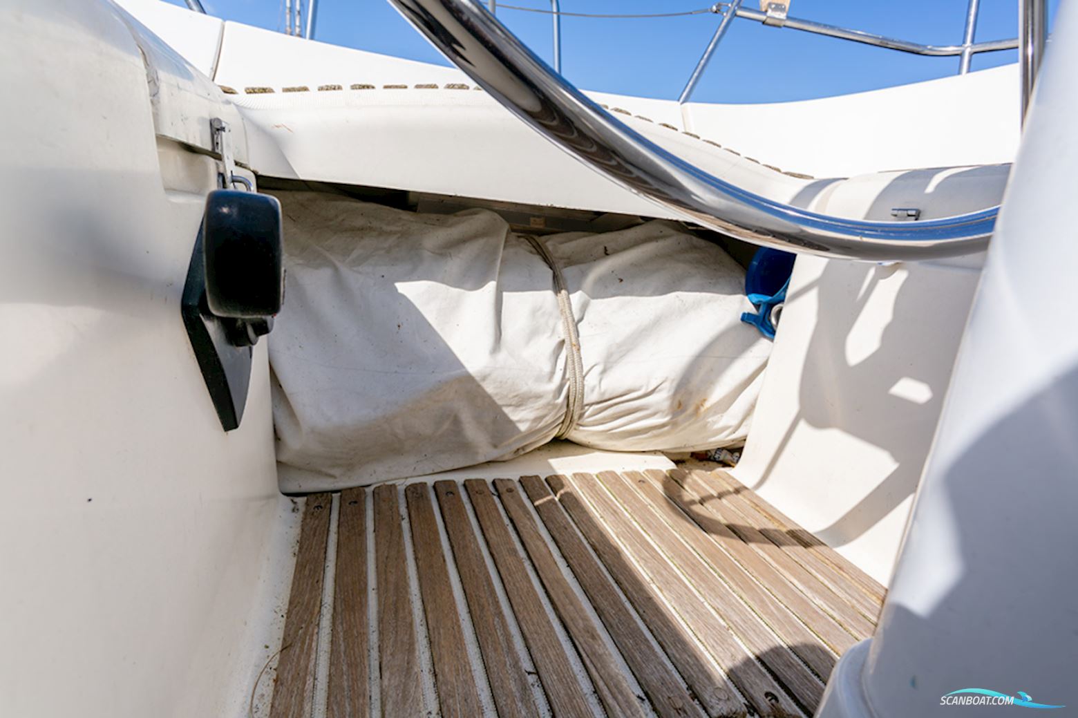 Jeanneau Sunshine 38 centerboard