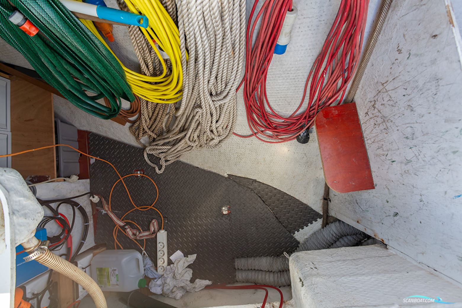 Jeanneau Sunshine 38 centerboard