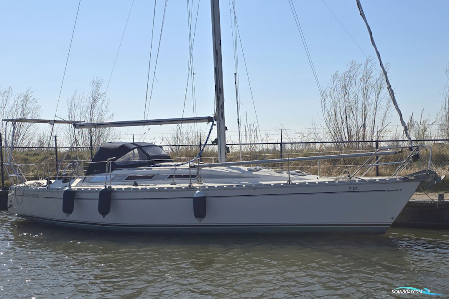 Jeanneau Sunshine 38 centerboard