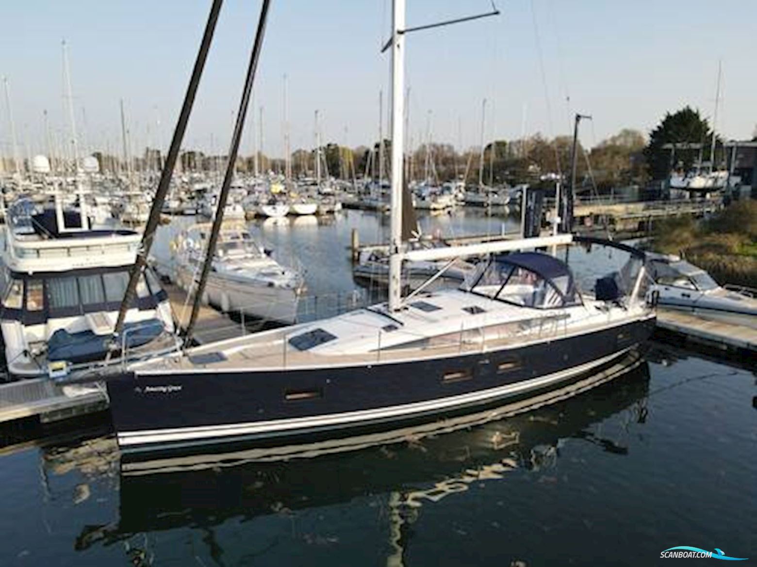 Jeanneau Yacht 54