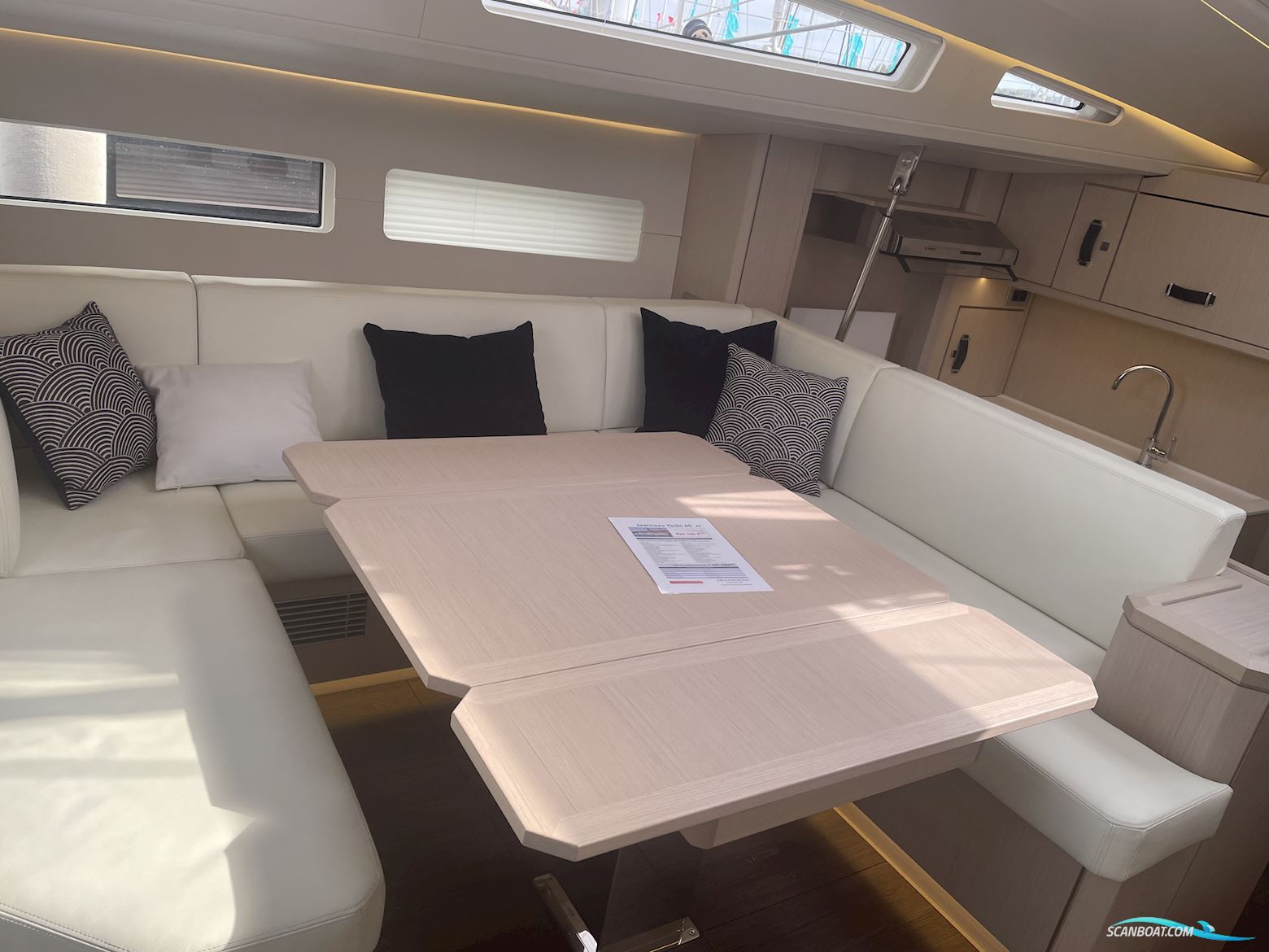 Jeanneau Yachts 60