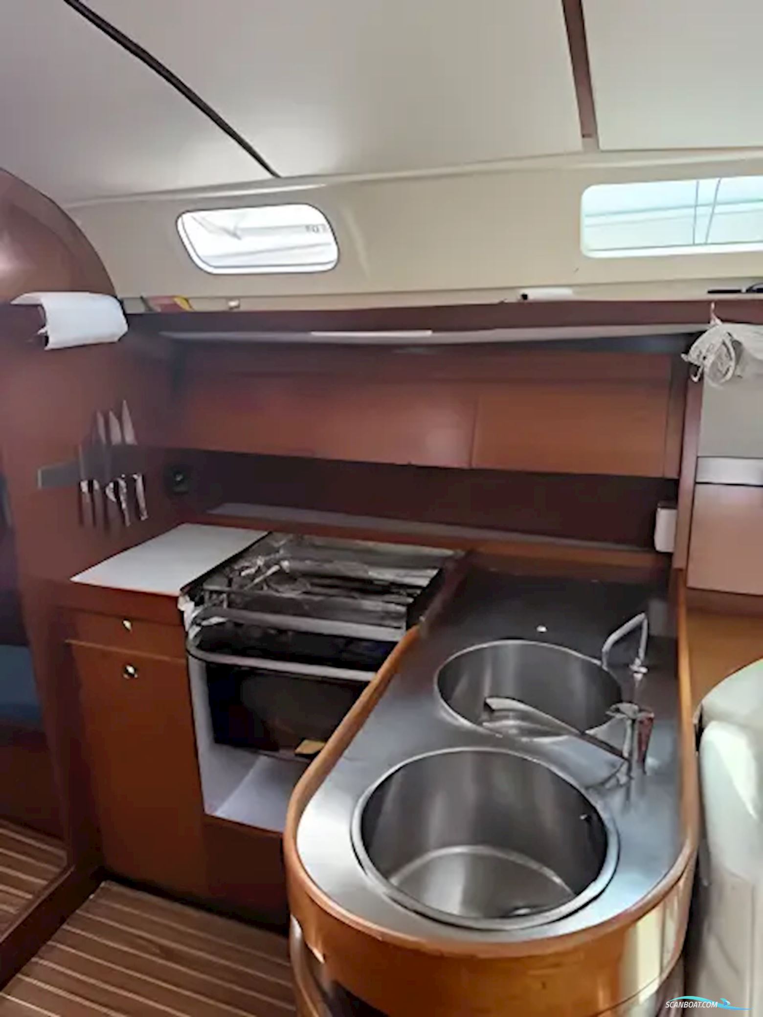 Jenneau Sunfast 36
