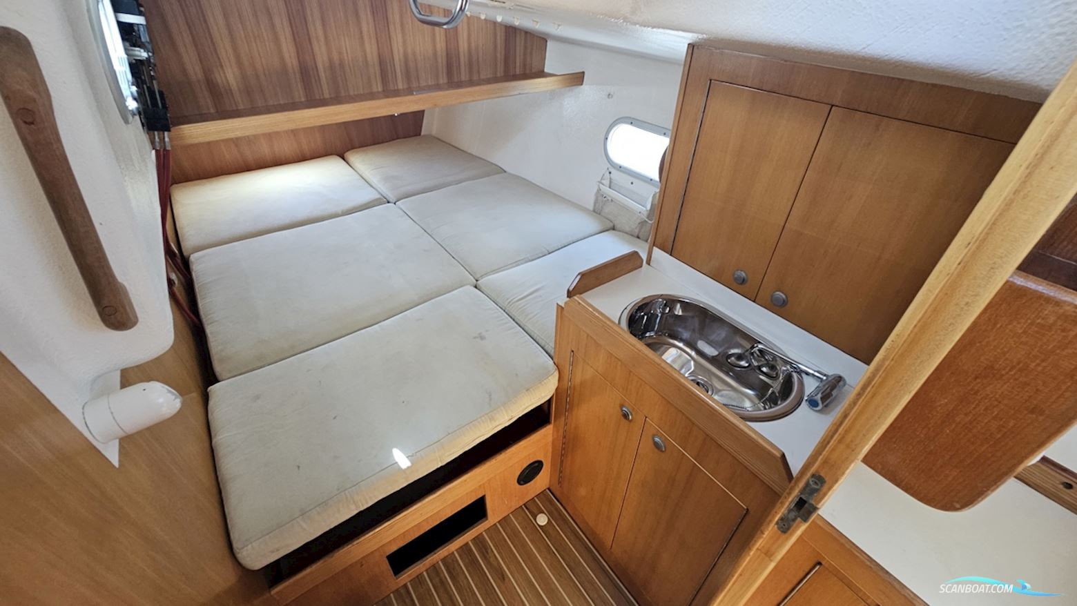 Jfa Petrel 42