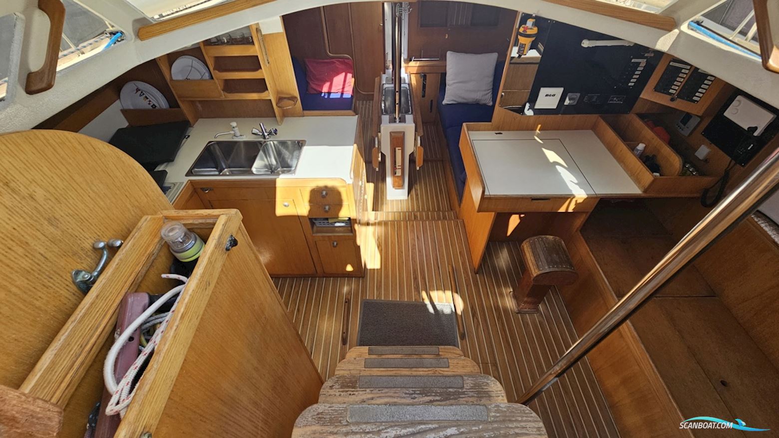 Jfa Petrel 42