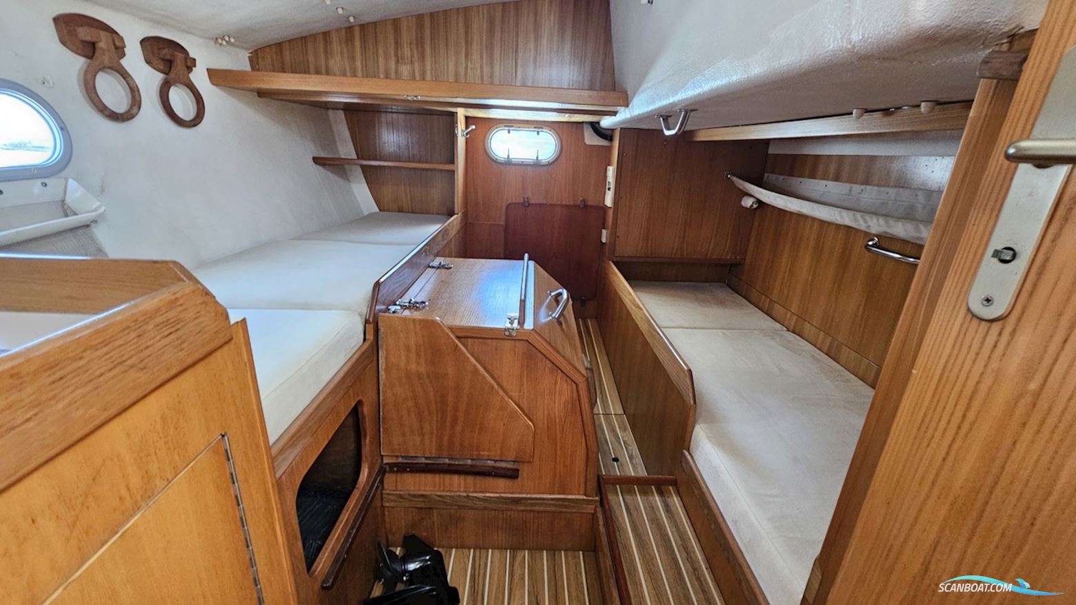Jfa Petrel 42