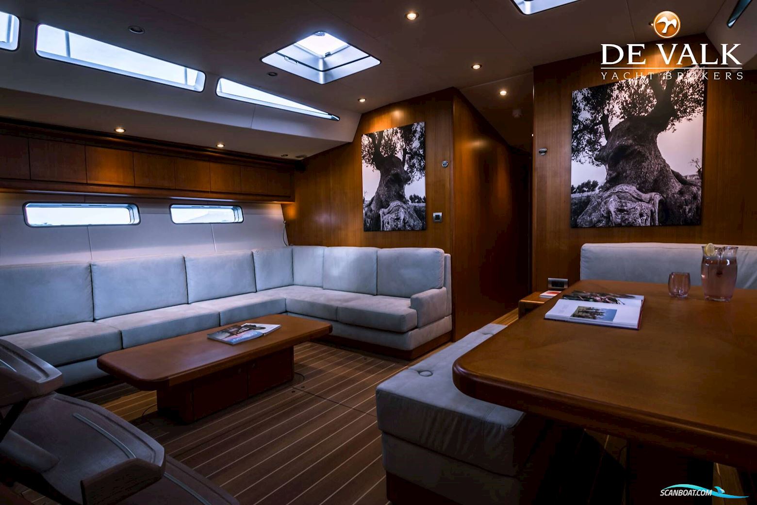 JFA Yachts 82 SY