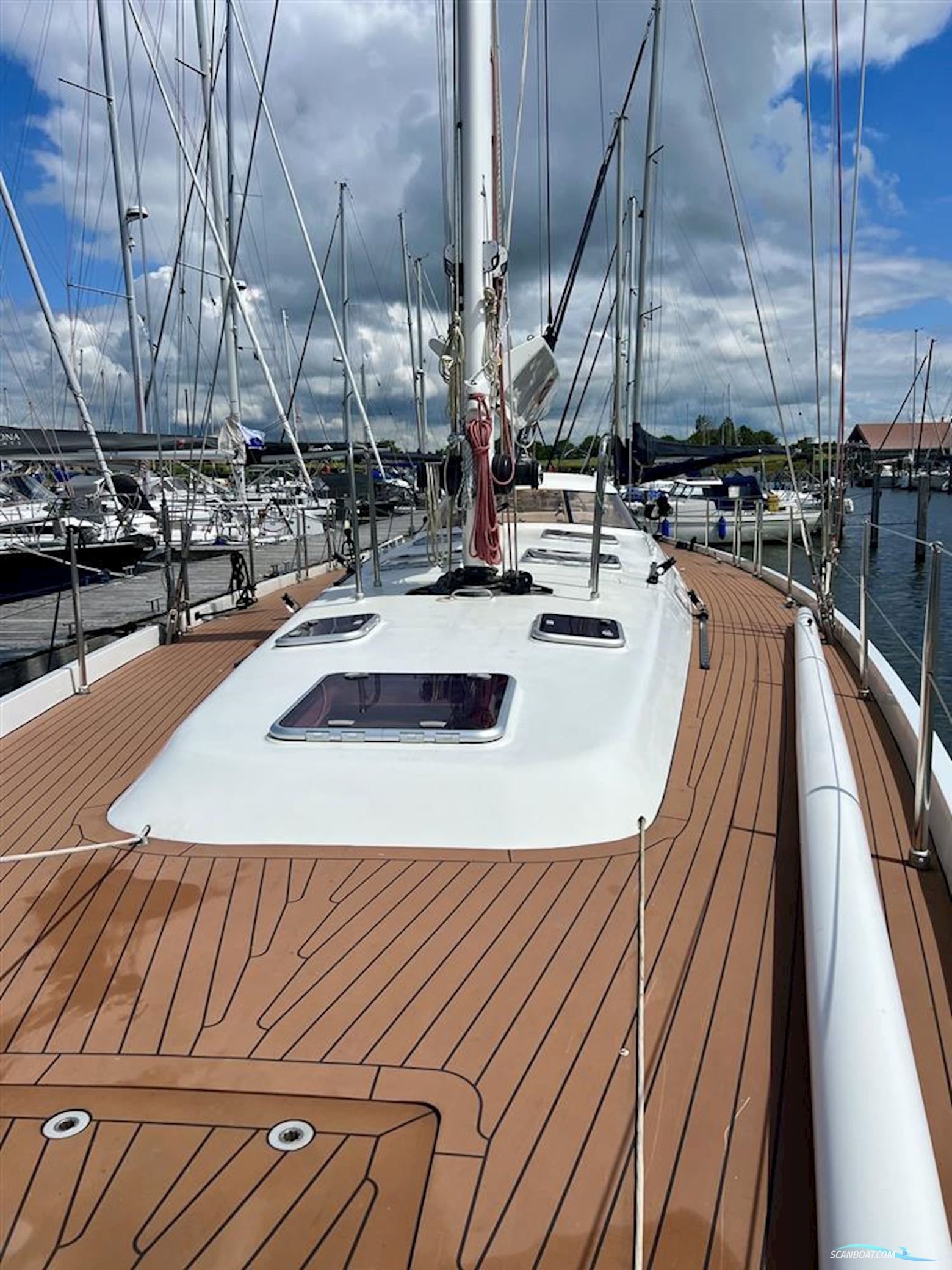 KM Yachtbuilders Stadtship 70