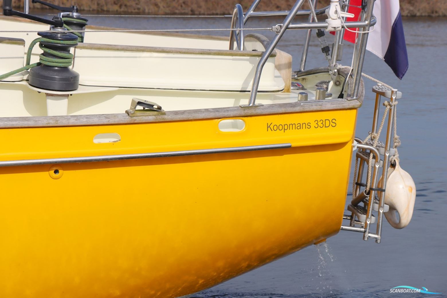 Koopmans 33 Deck Salon