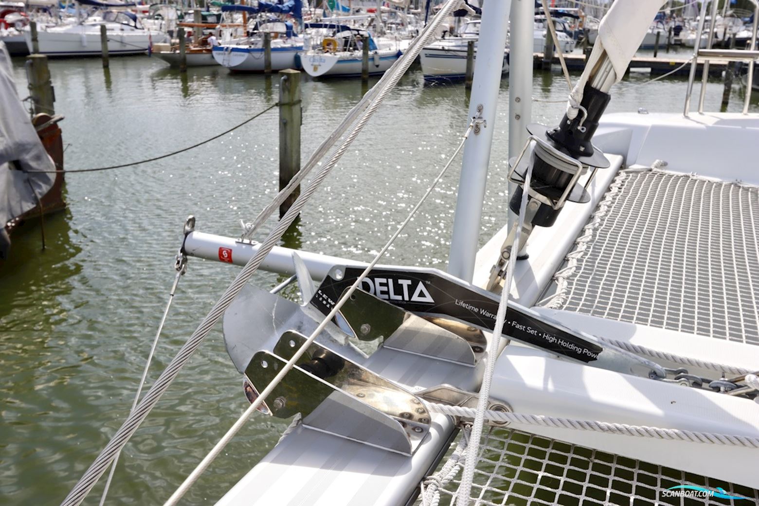 Lagoon 42 Full specs