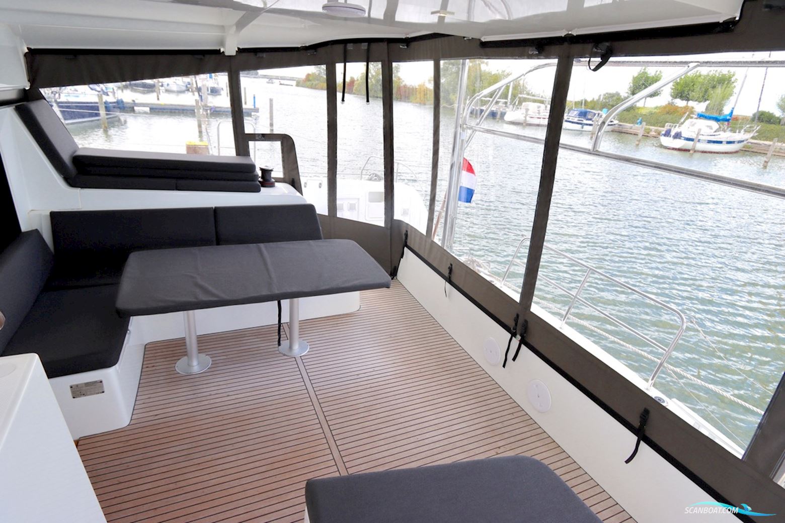 Lagoon 42 Full specs