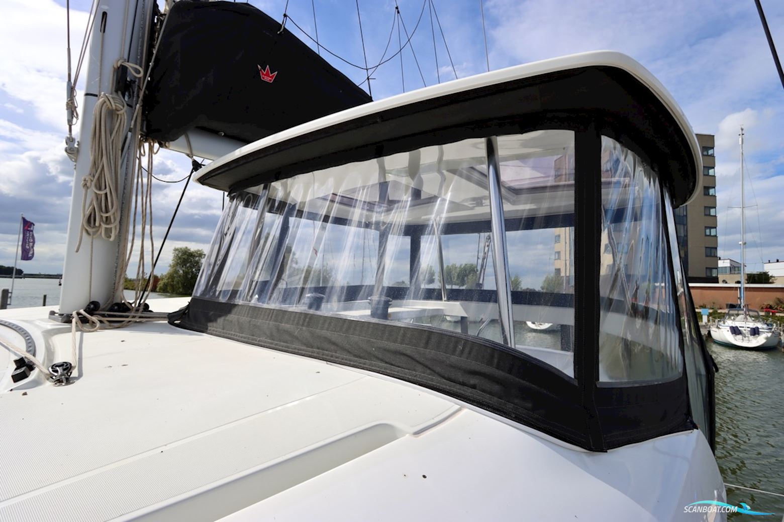 Lagoon 42 Full specs