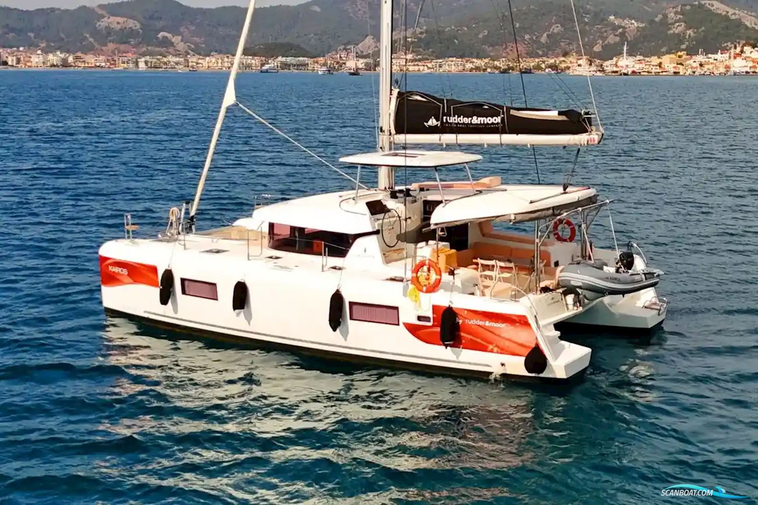 Lagoon 42
