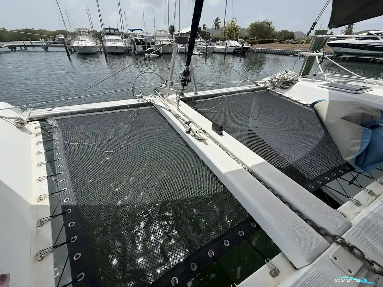Lagoon 42