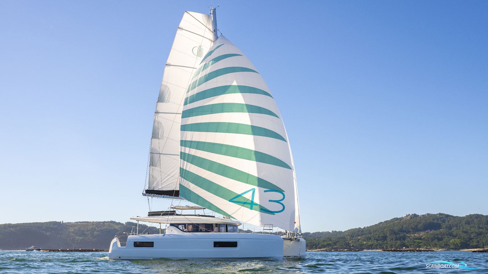 Lagoon 43 