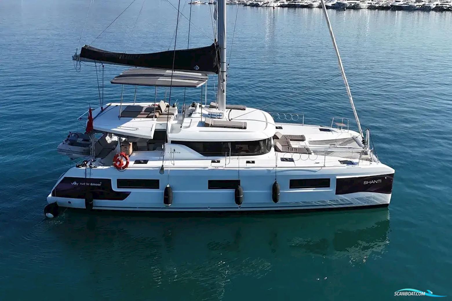 Lagoon 46